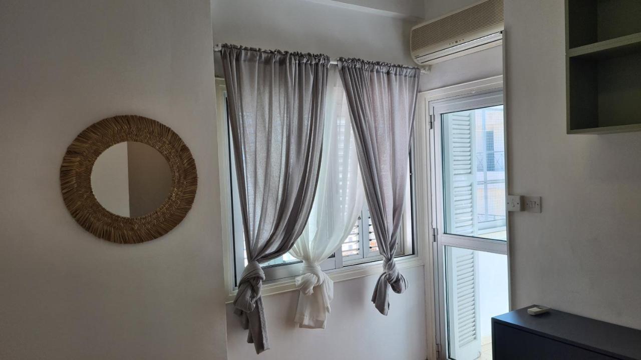 Stay Antique Apartment Larnaca Dış mekan fotoğraf